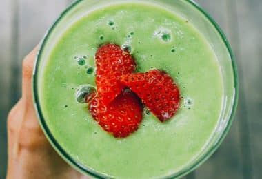 Grüner Smoothie mit Zucker